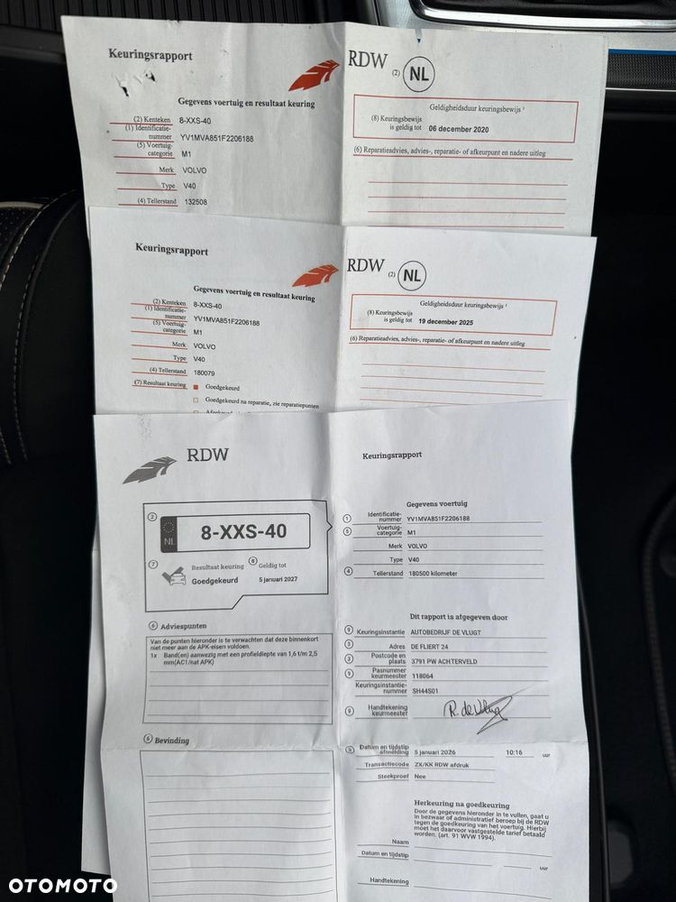 Volvo V40 D4 Drive-E R-Design Summum - 14