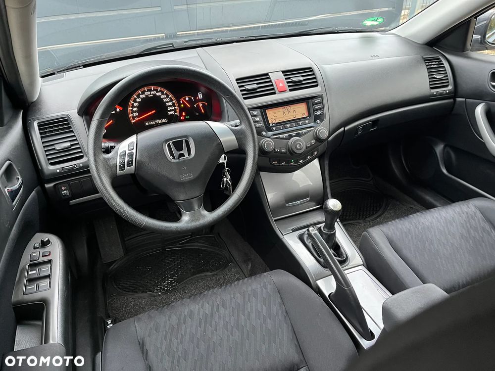 Honda Accord 2.0 i Comfort - 21