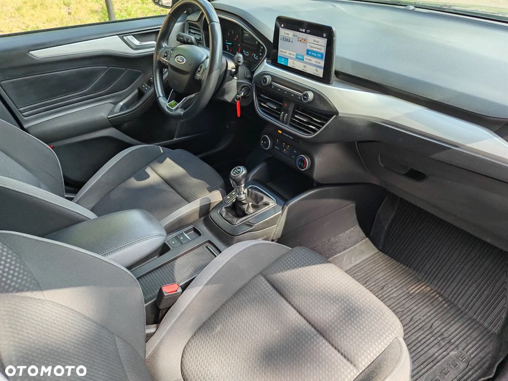 Ford Focus ver-1-5-ecoblue-trend-edition - 23