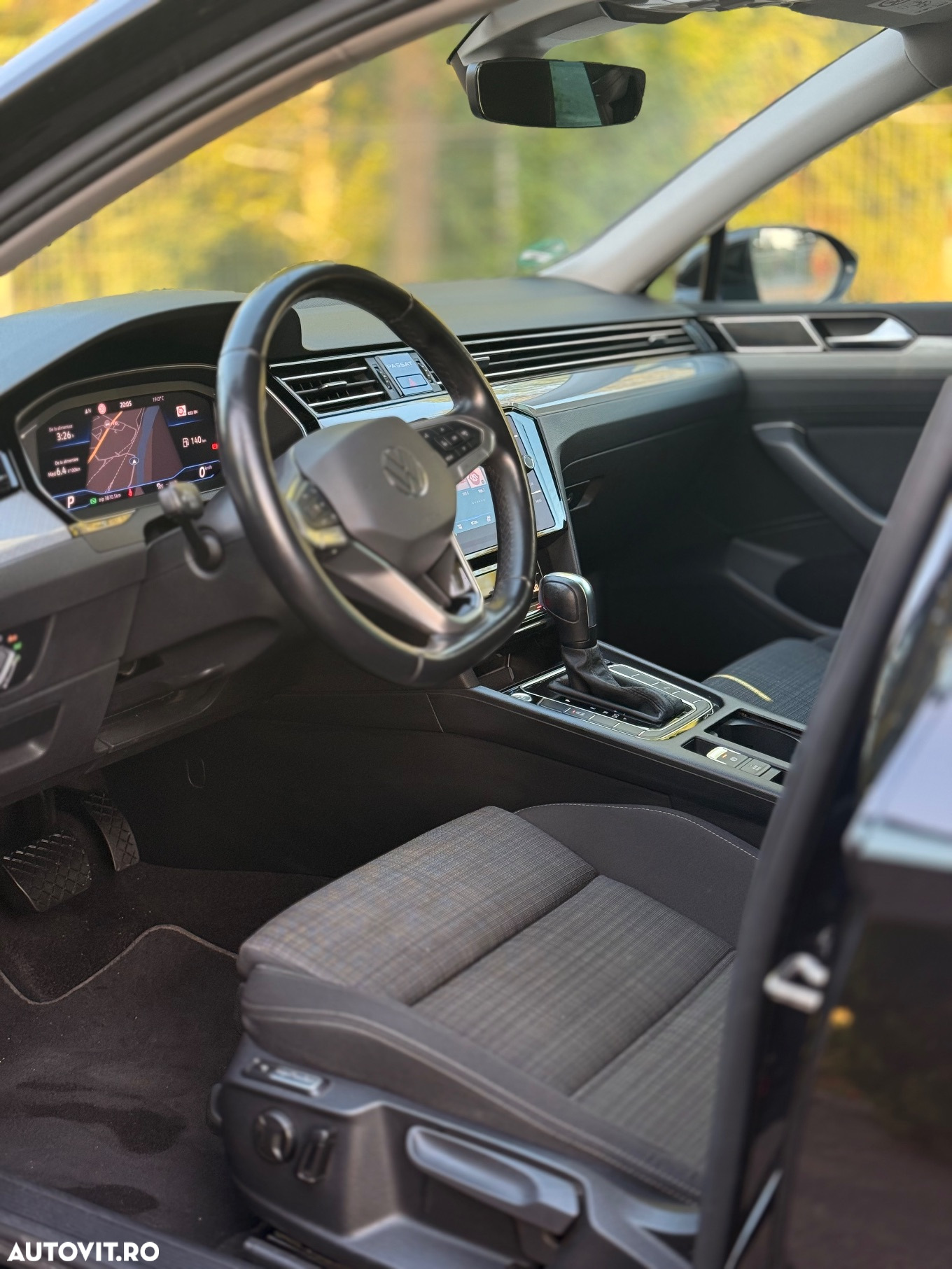 Volkswagen Passat 2.0 TDI DSG Trendline - 7