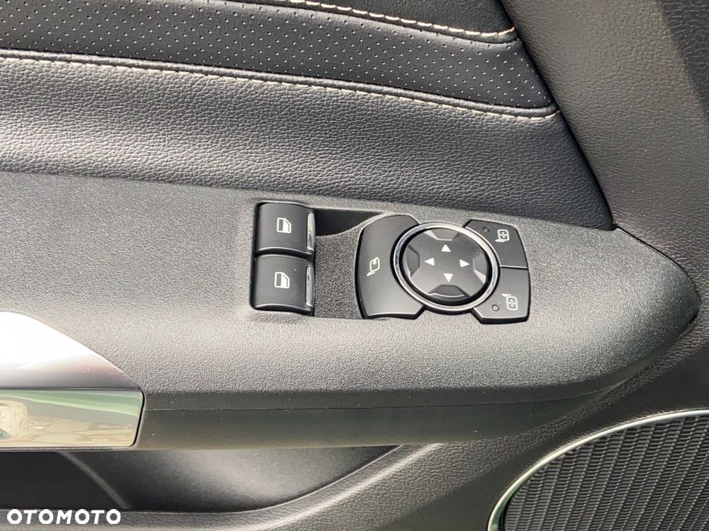 Ford Mustang 5.0 V8 GT - 28