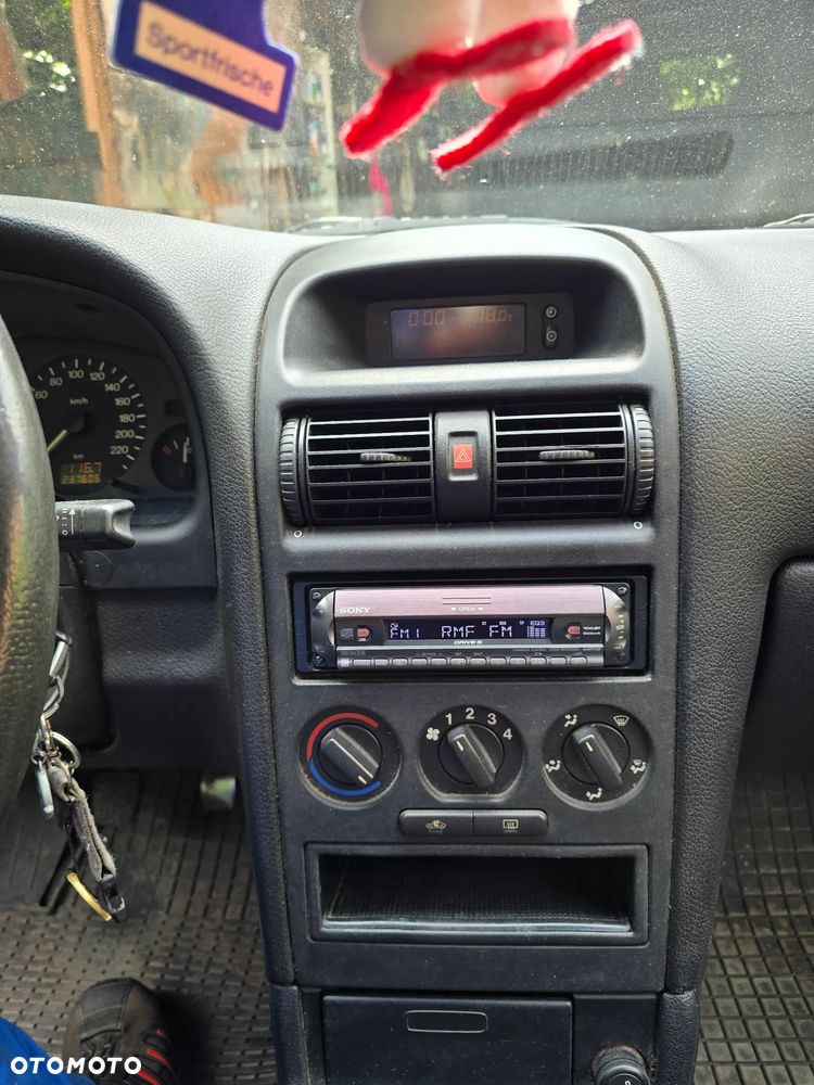 Opel Astra 1.7 DTI - 6
