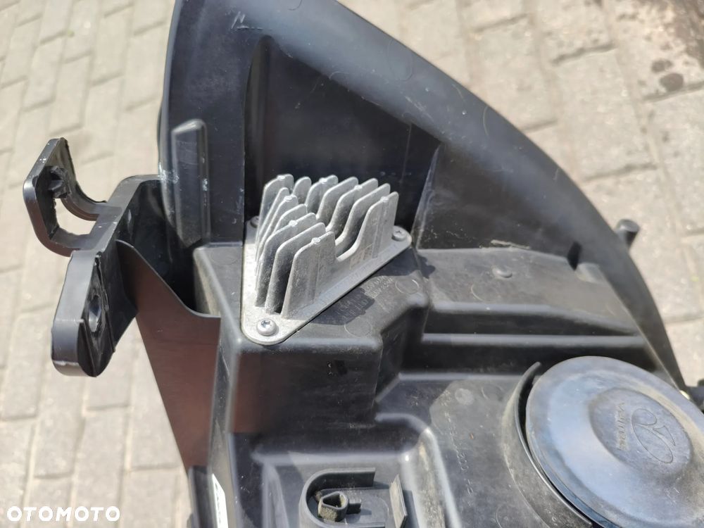 Lampy przednie Renault Master - 15