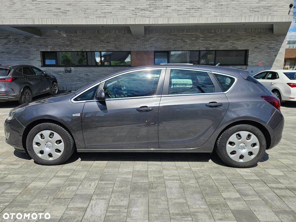 Opel Astra 2.0 CDTI Cosmo - 4