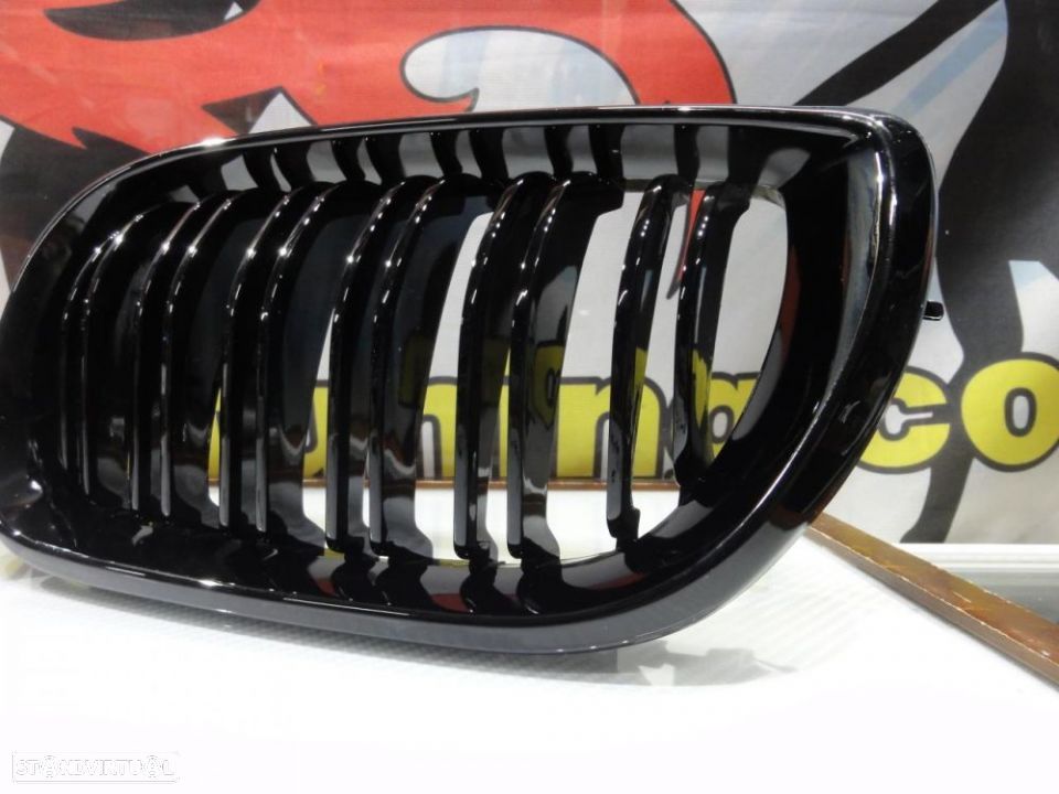 Grelha frontal em preto piano brilhante para BMW E46 01-05 M4 look / dupla lamina - 8