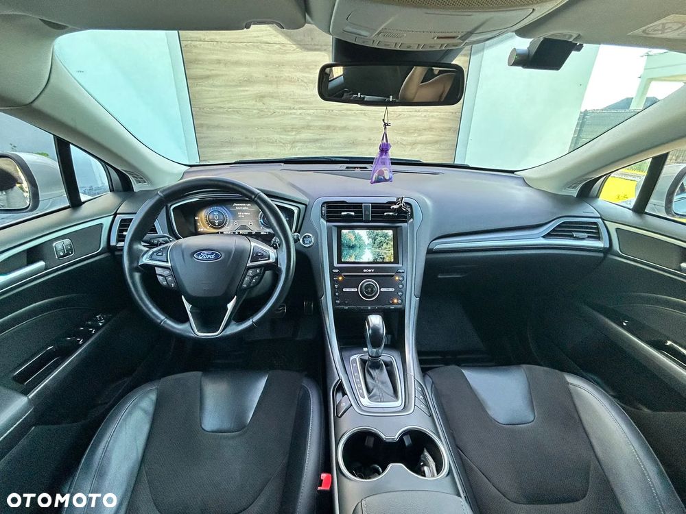 Ford Mondeo - 12