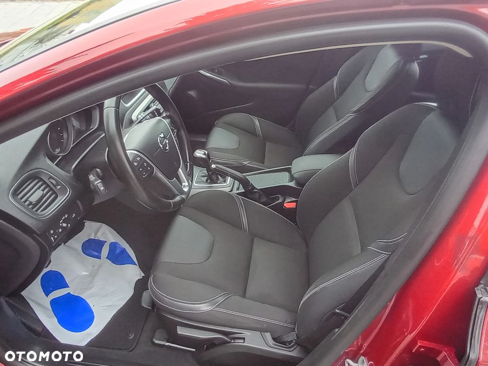 Volvo V40 D2 - 31