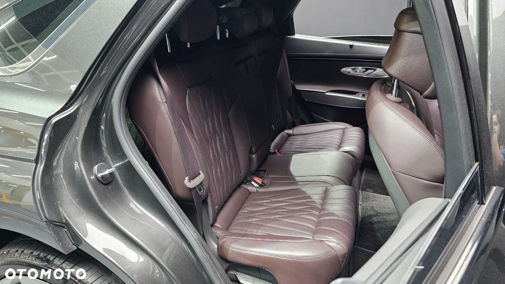 Genesis GV70 - 23