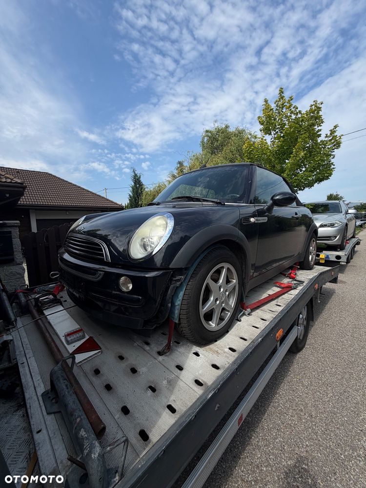 MINI Cooper Sidewalk - 1