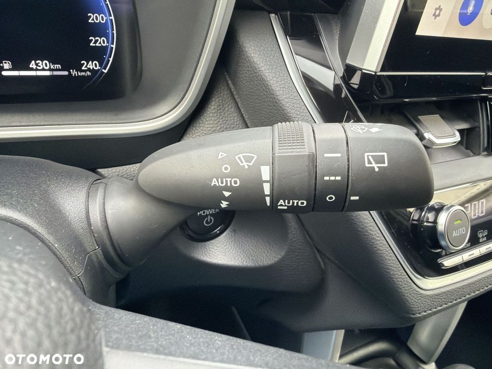Toyota Corolla Cross 2.0 Hybrid Executive AWD - 17