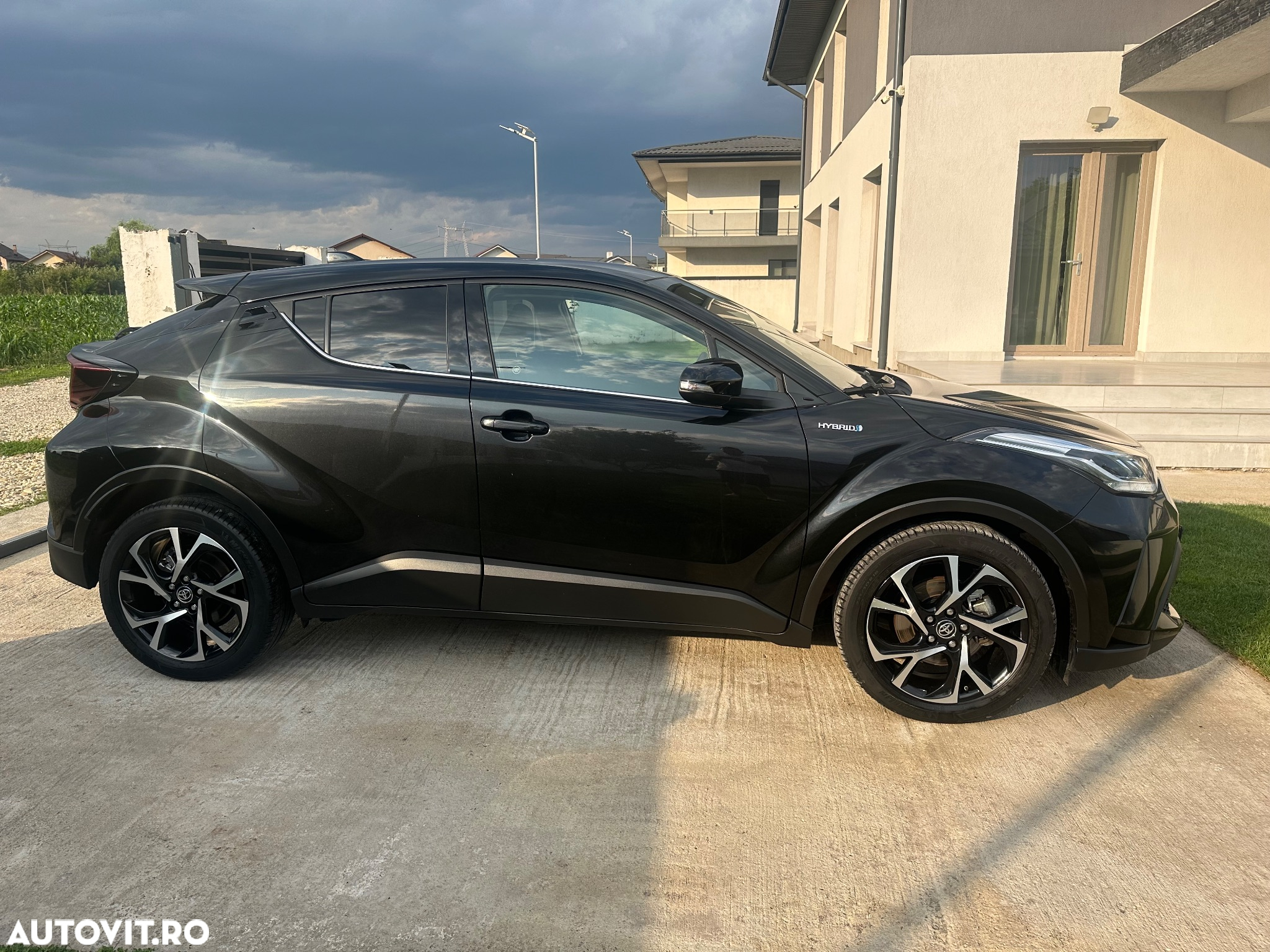 Toyota C-HR 1.8 HSD 122 CP 4x2 CVT C-lassy bi-tone - 3