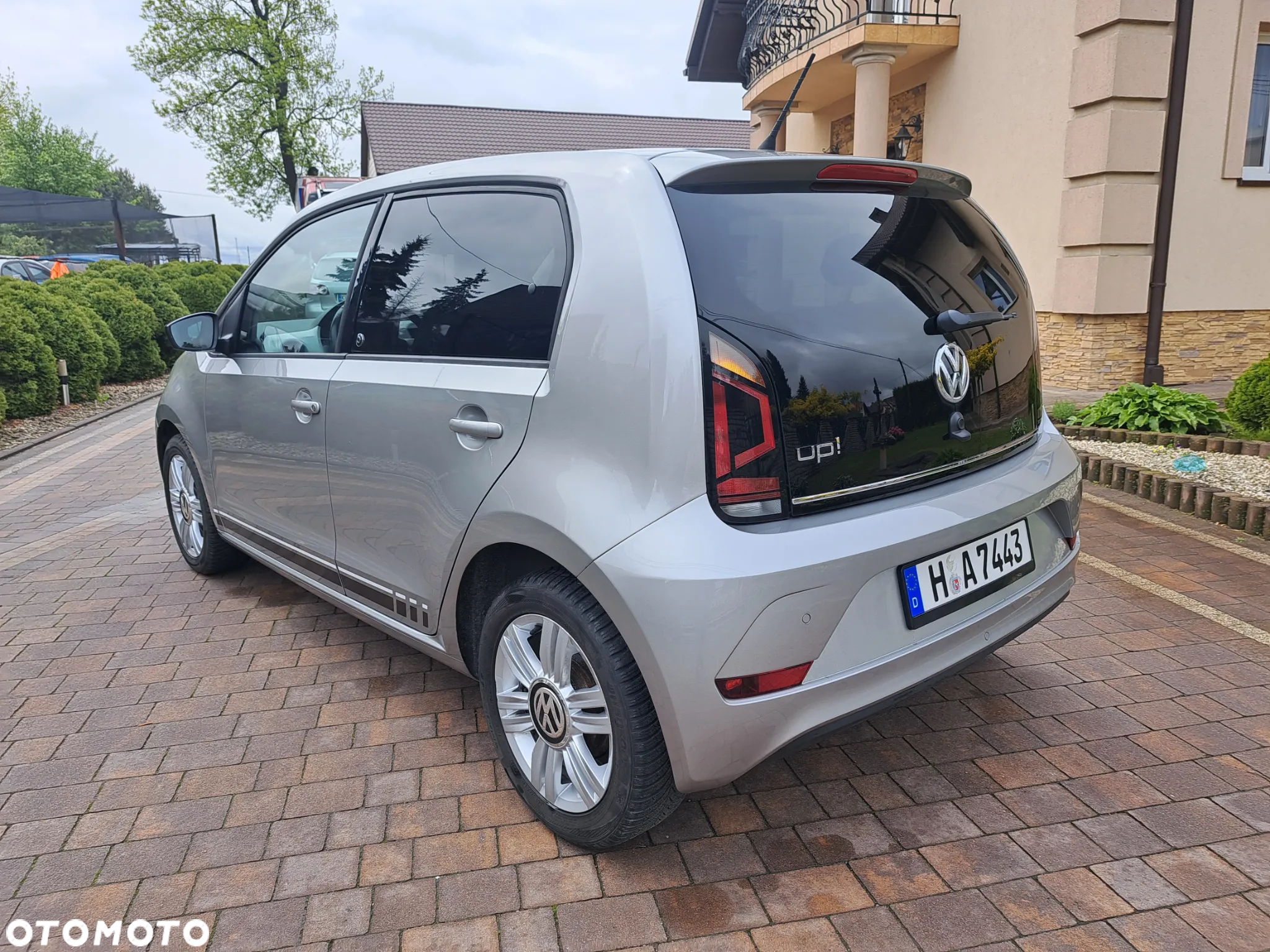 Volkswagen up! (BlueMotion Technology) beats - 15