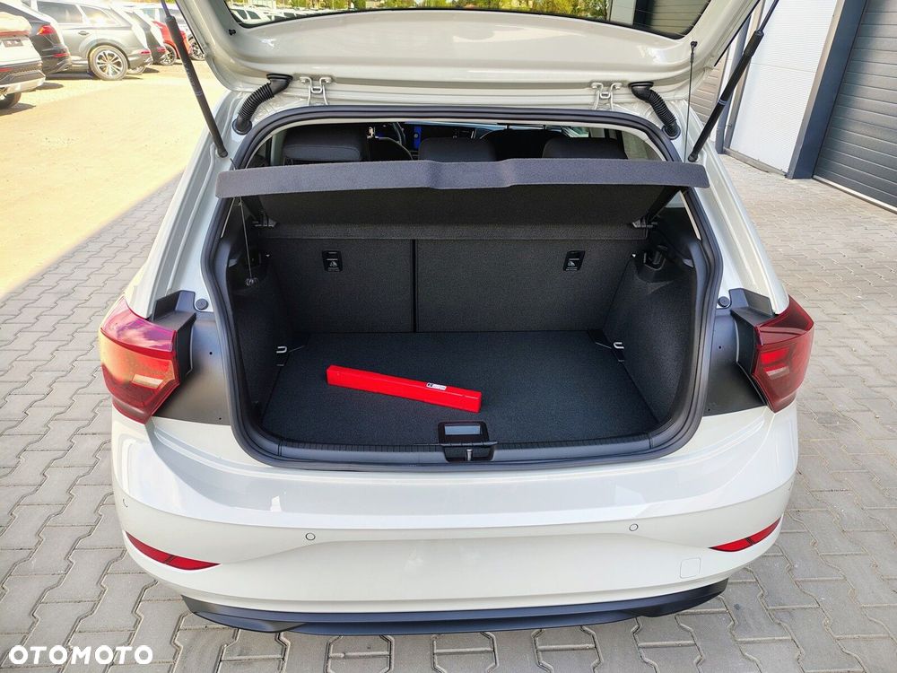 Volkswagen Polo - 8