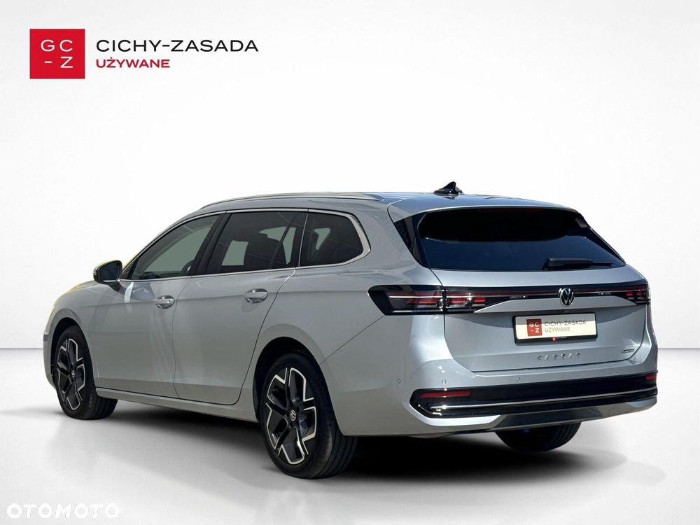 Volkswagen Passat Variant 2.0 TDI SCR 4Mot Elegance DSG - 3