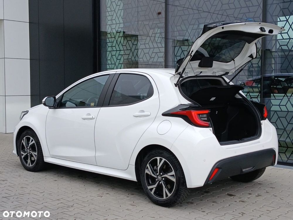 Toyota Yaris Hybrid 1.5 Style - 34