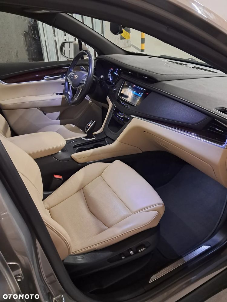 Cadillac XT5 3.6 V6 AWD Luxury - 25