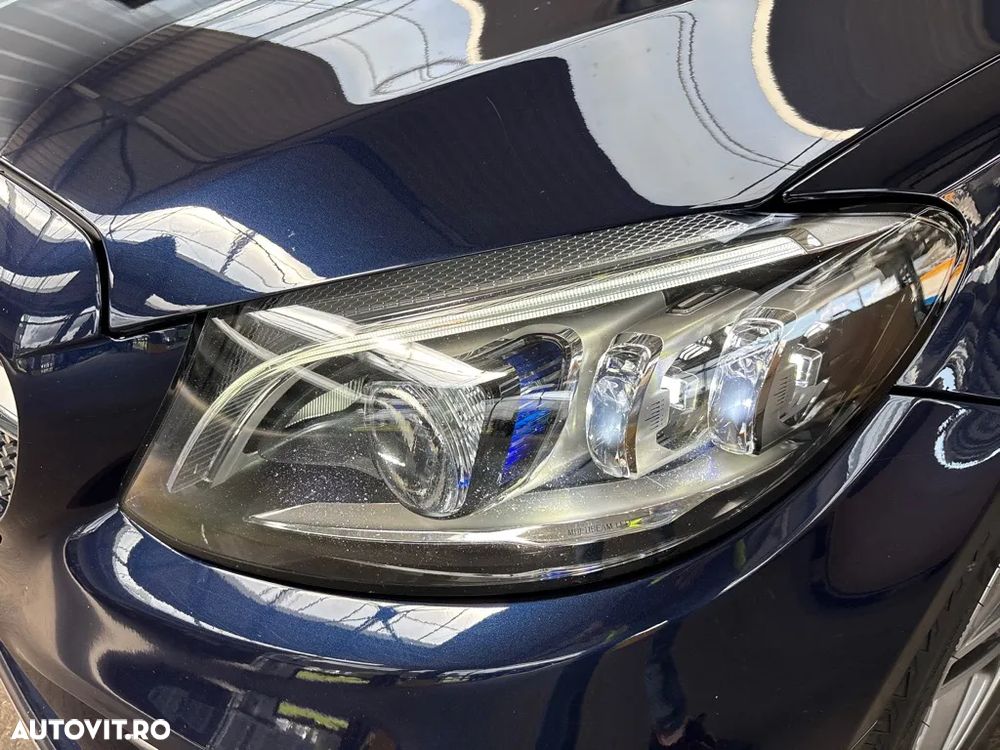 Mercedes-Benz C - 9