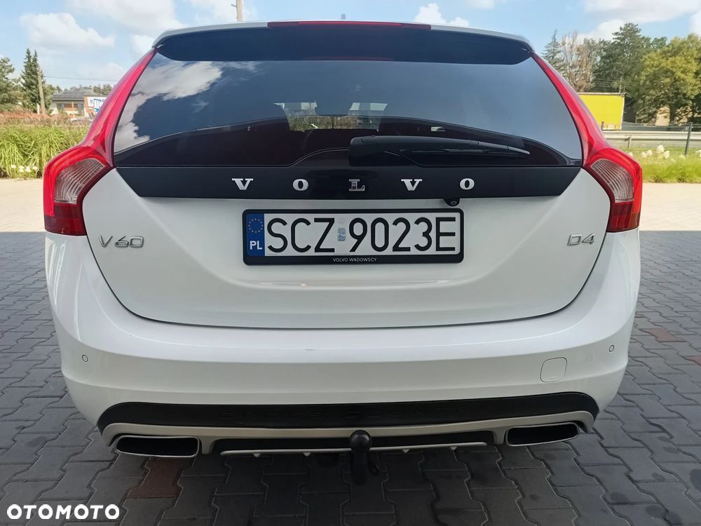 Volvo V60 Cross Country D4 Drive-E Summum - 9