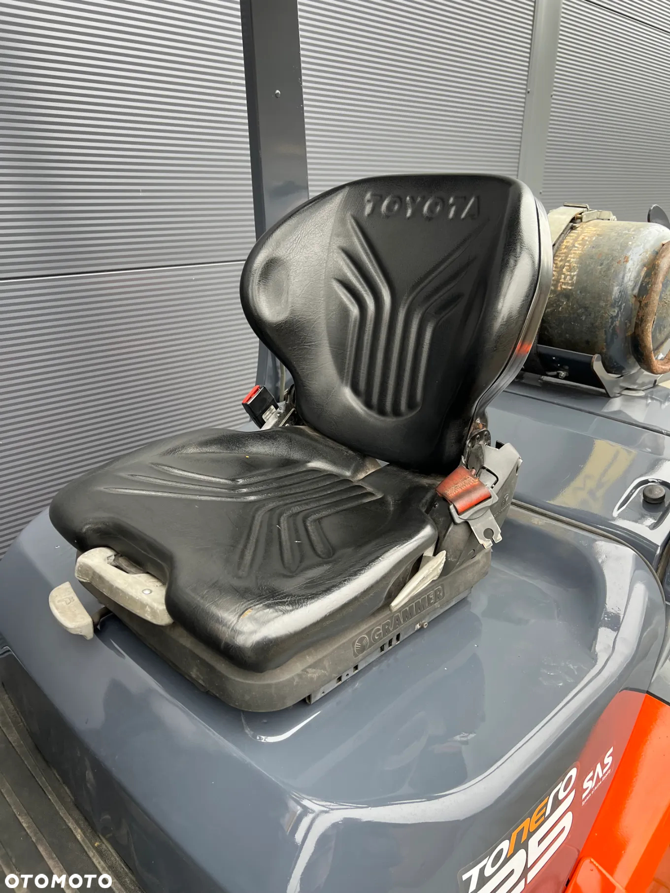 Toyota 02-8FGF25 - 8