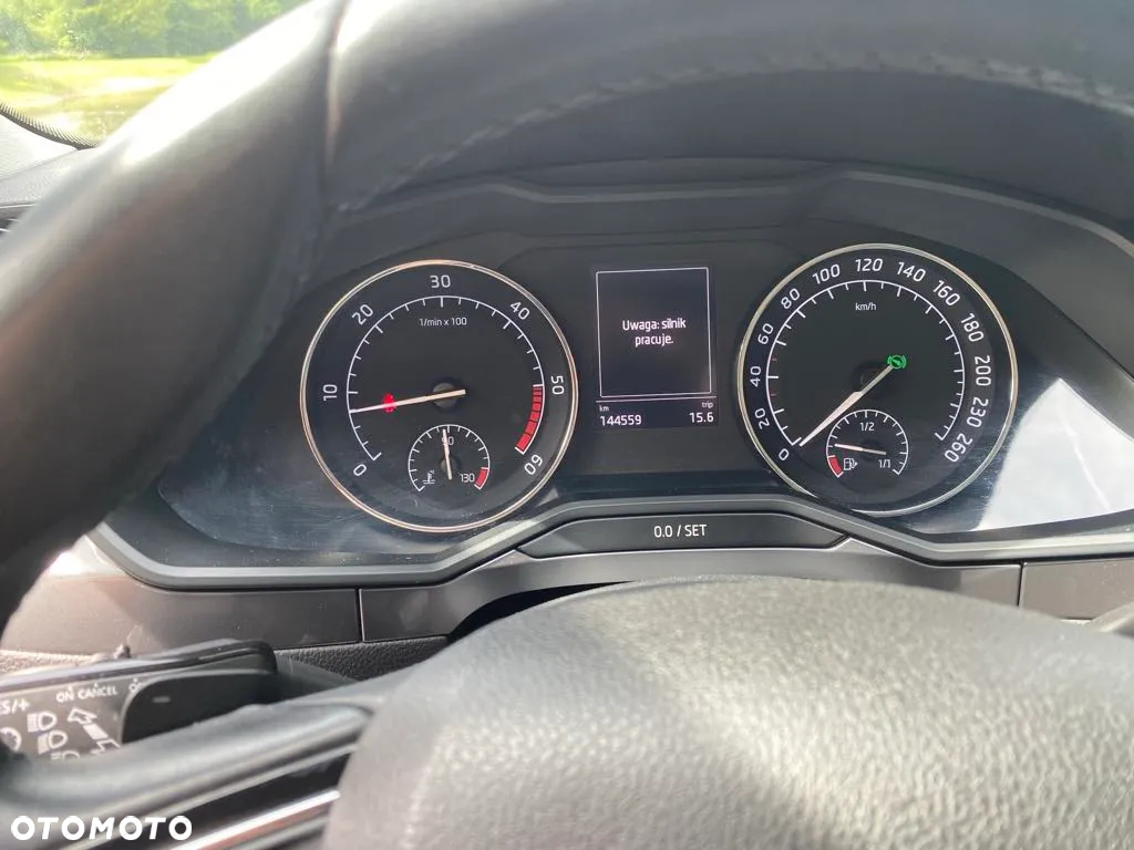 Skoda Superb 2.0 TDI Active DSG - 19