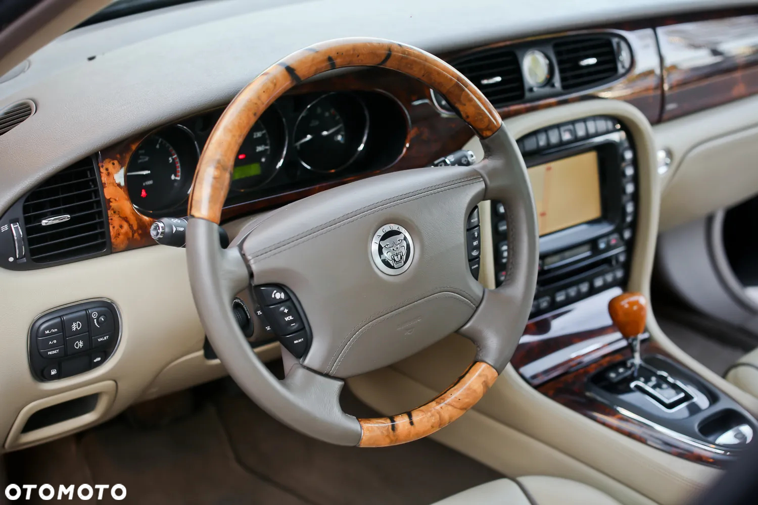 Jaguar XJ XJ6 2.7 D Executive - 29