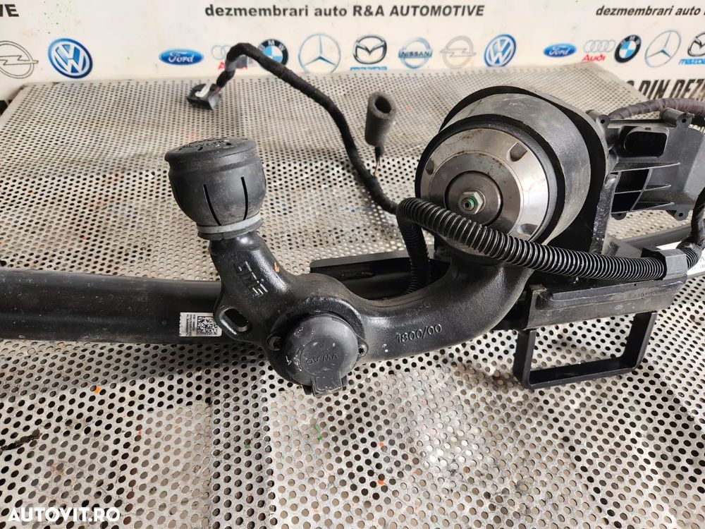 Carlig Cui Remorcare Tractare Electric Audi A3 8V Cabrio Coupe Cod 8V - Dezmembrari Arad - 7