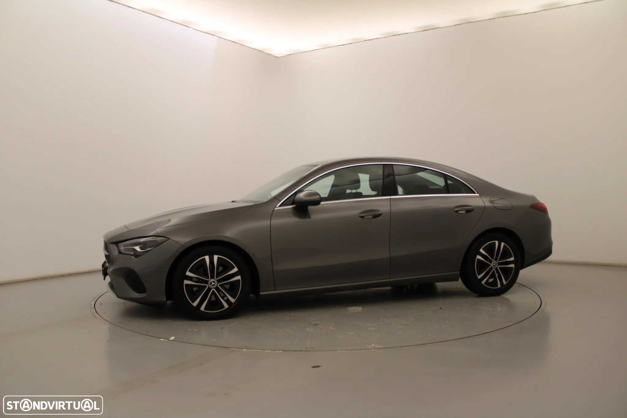 Mercedes-Benz CLA 180 d - 13