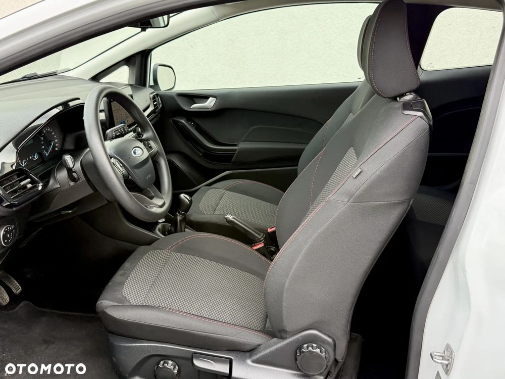 Ford Fiesta 1.1 COOL&CONNECT - 9