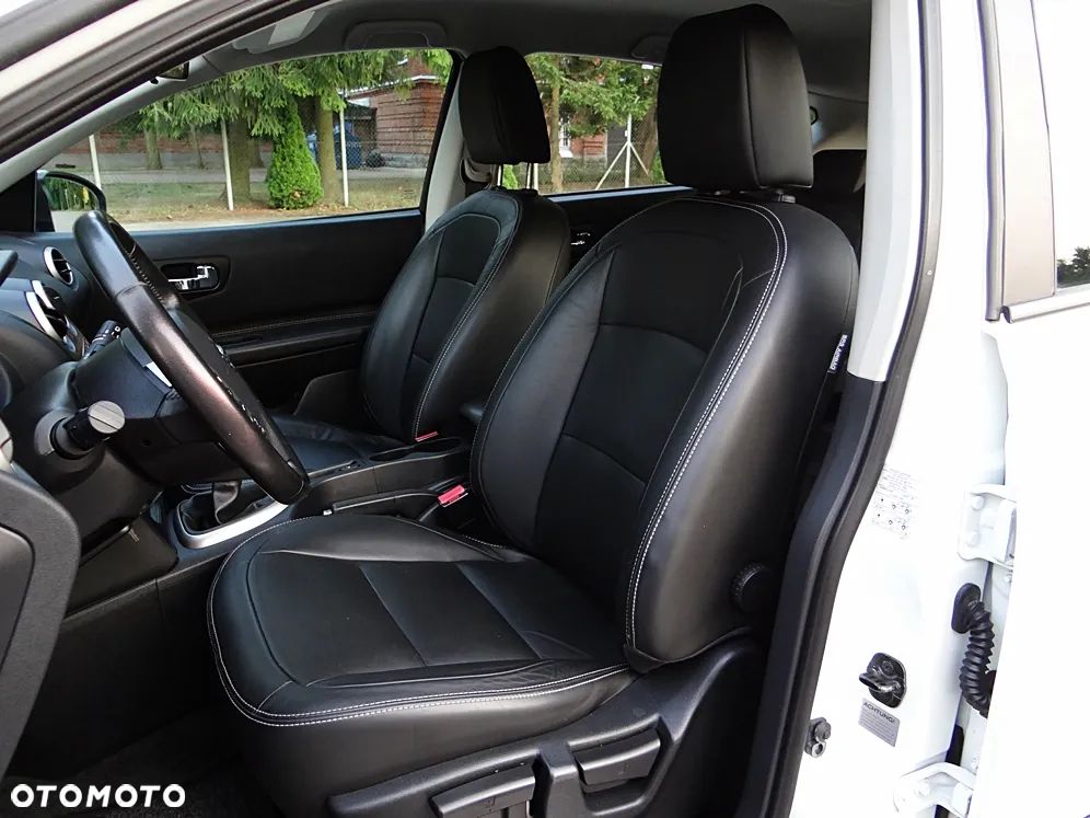 Nissan Qashqai 2.0 lounge - 35