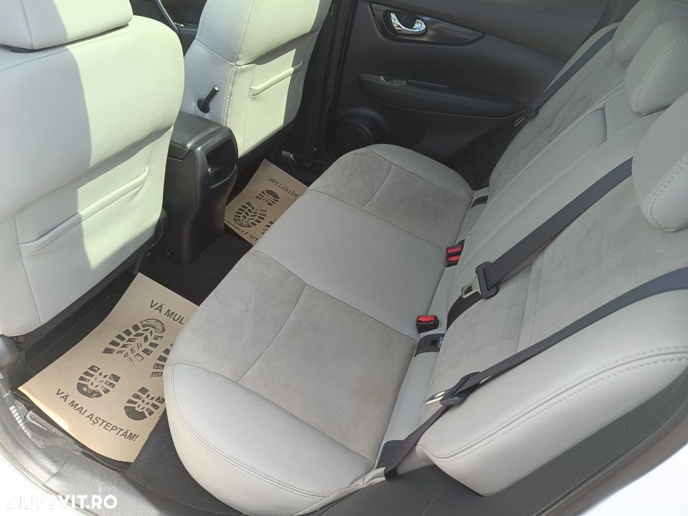 Nissan Qashqai 1.6 DCI Start/Stop X-TRONIC N-Connecta - 8