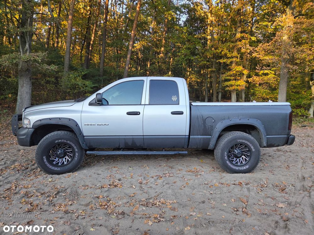 Dodge RAM 1500 5.7 4WD HEMI - 8