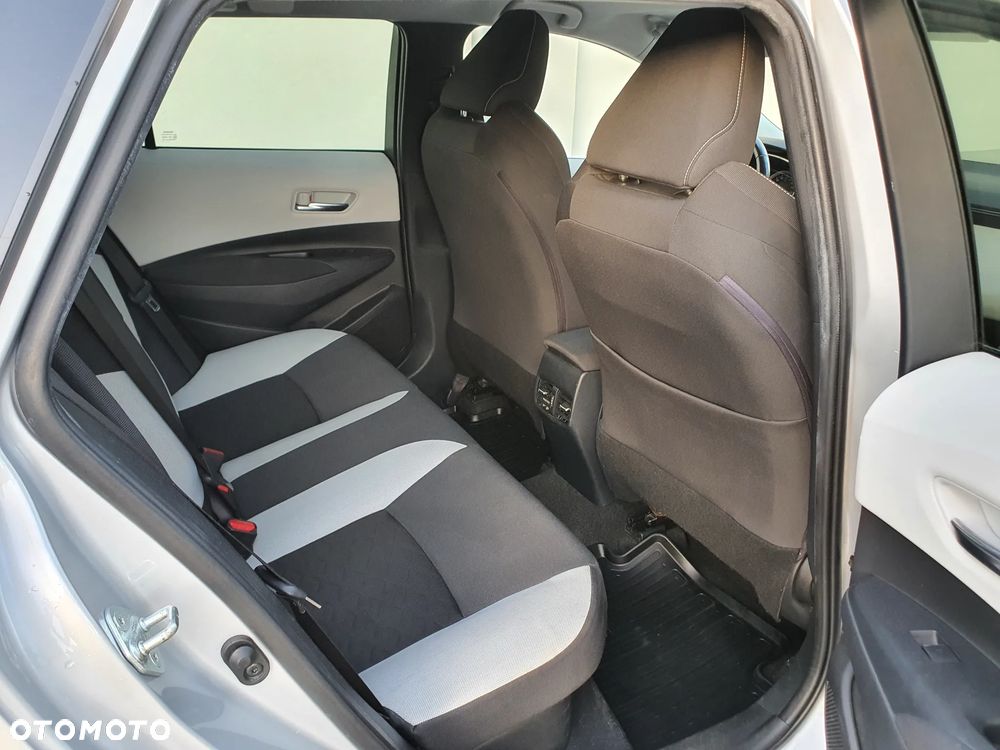 Toyota Corolla - 14