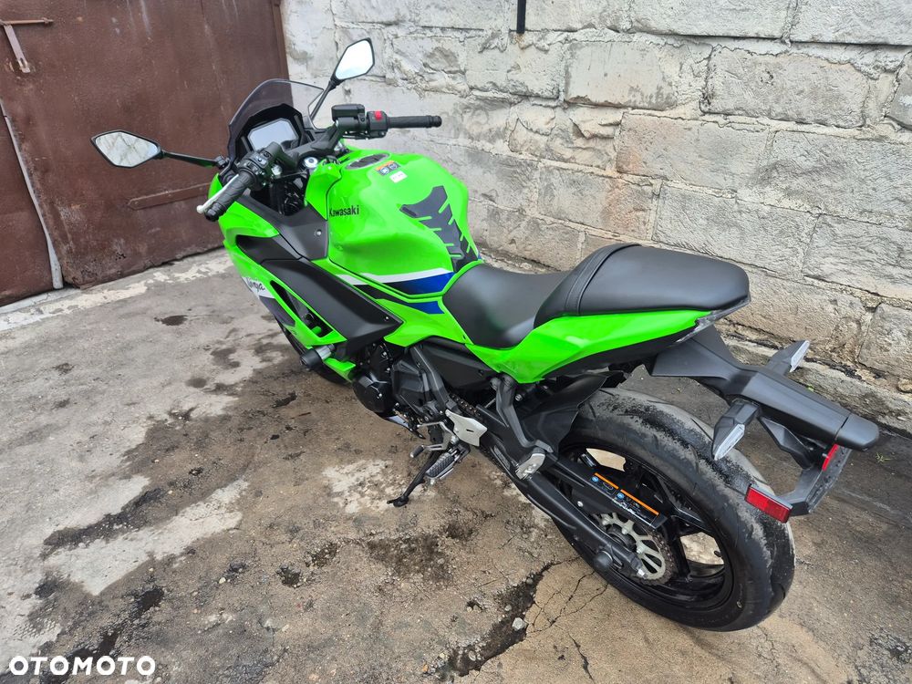 Kawasaki Ninja - 17