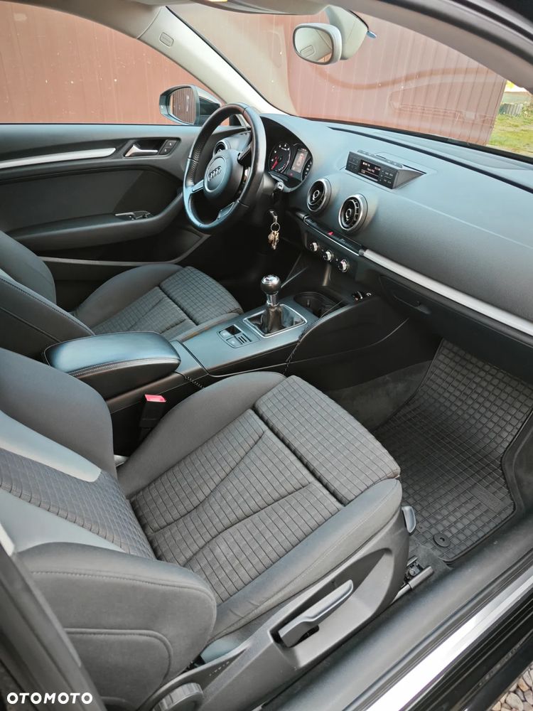 Audi A3 3-drzwiowe 1.4 TFSI S line Sportpaket - 19
