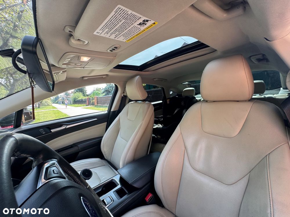 Ford Fusion 2.0 EcoBoost Titanium - 9