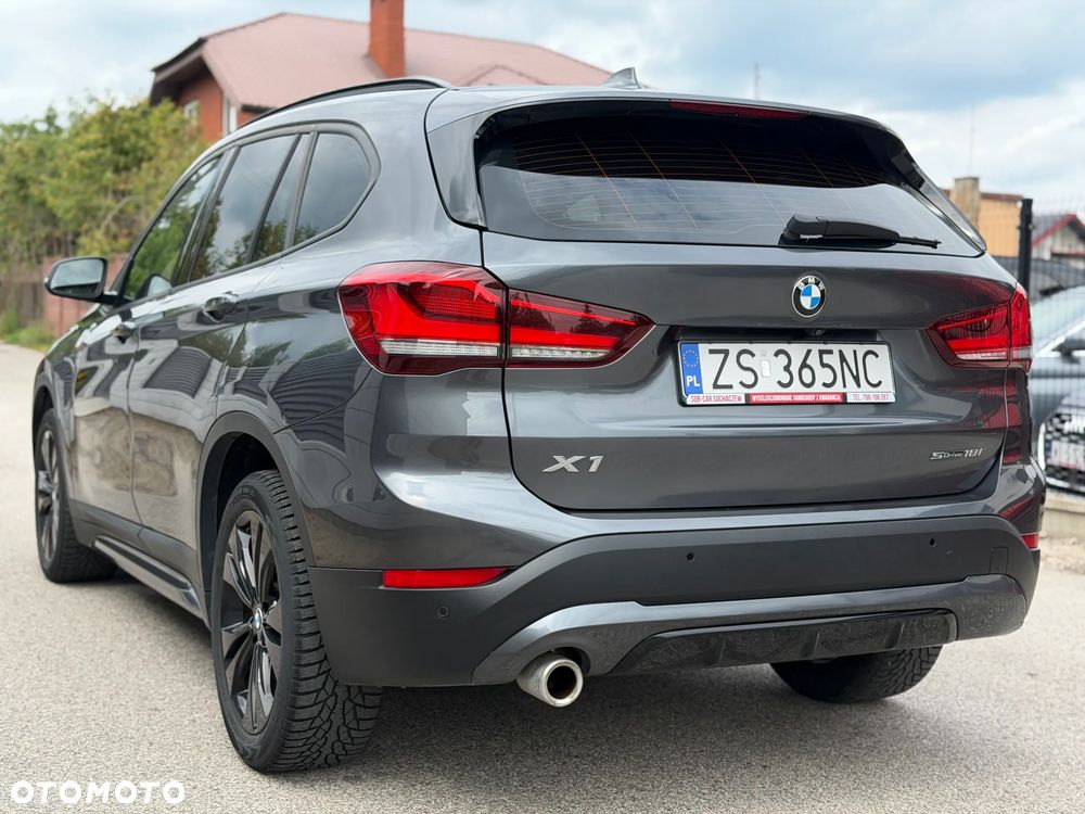 BMW X1 sDrive18i Sport Line - 6