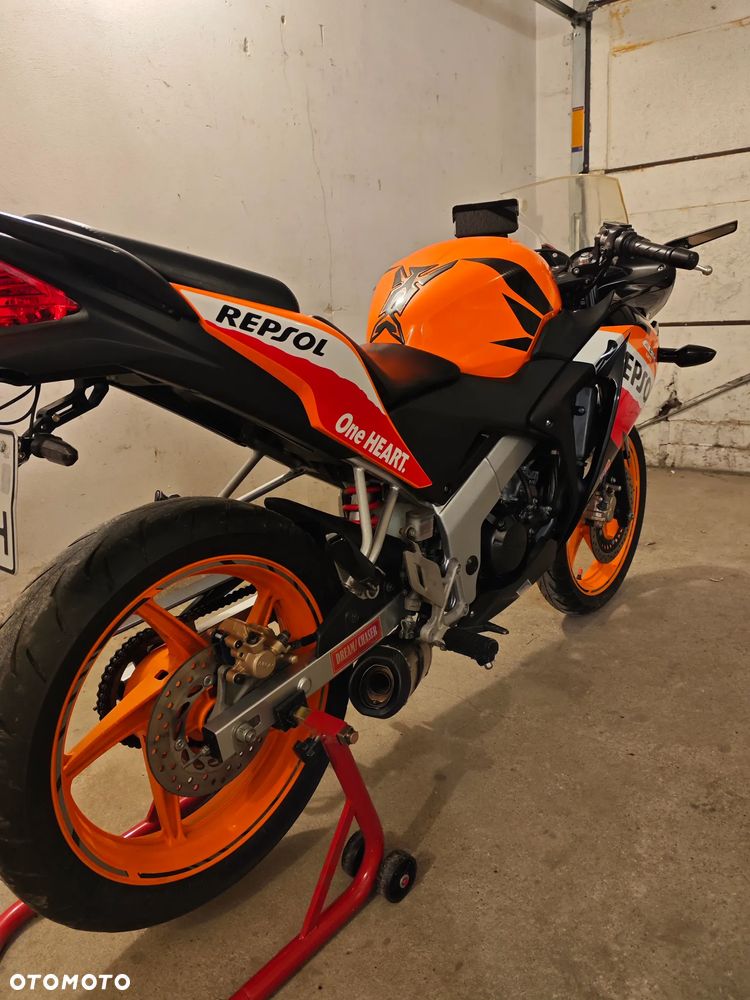 Honda CBR - 6