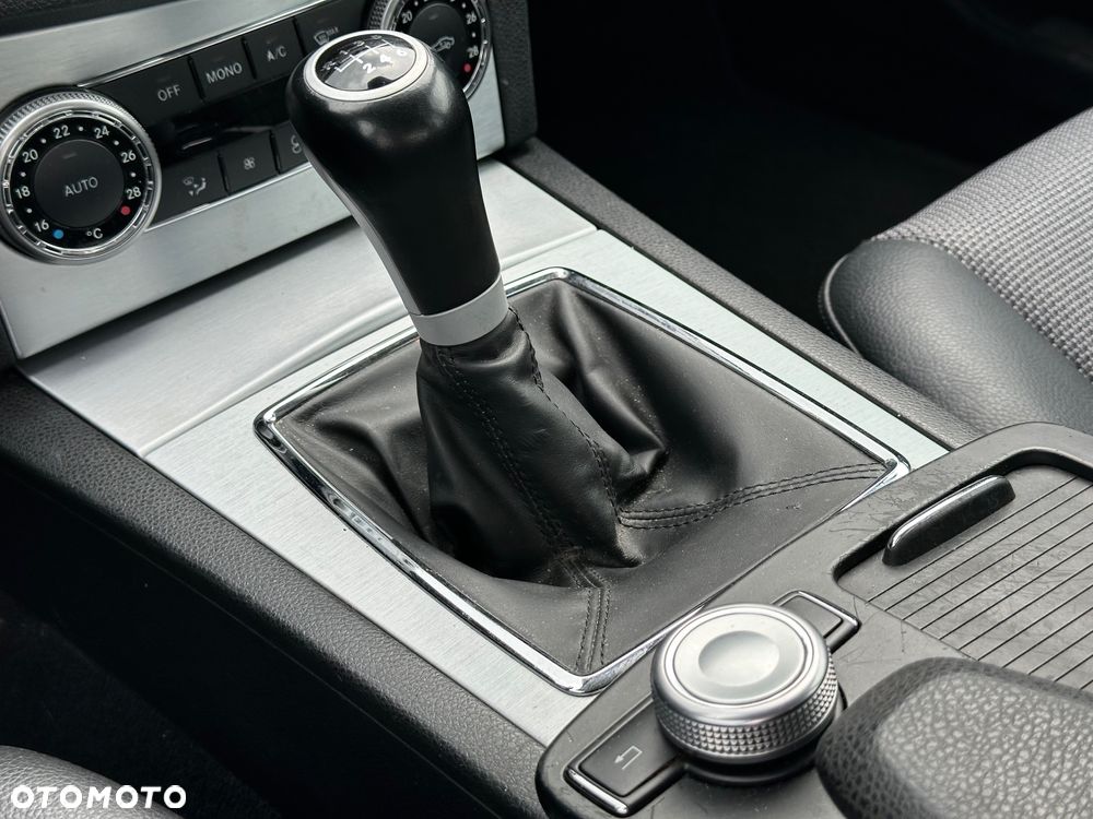 Mercedes-Benz Klasa C 180 Kompressor Avantgarde - 35