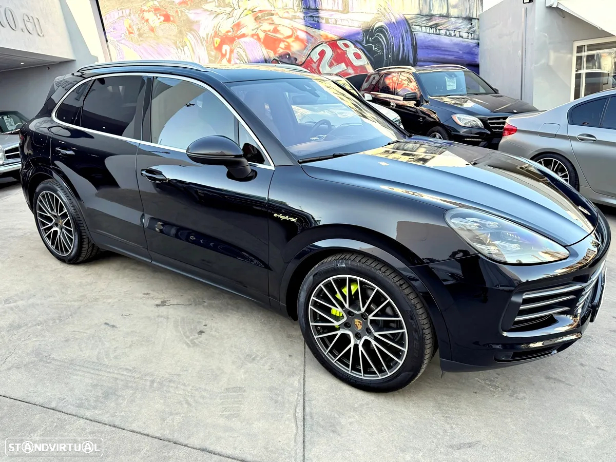 Porsche Cayenne E-Hybrid - 2