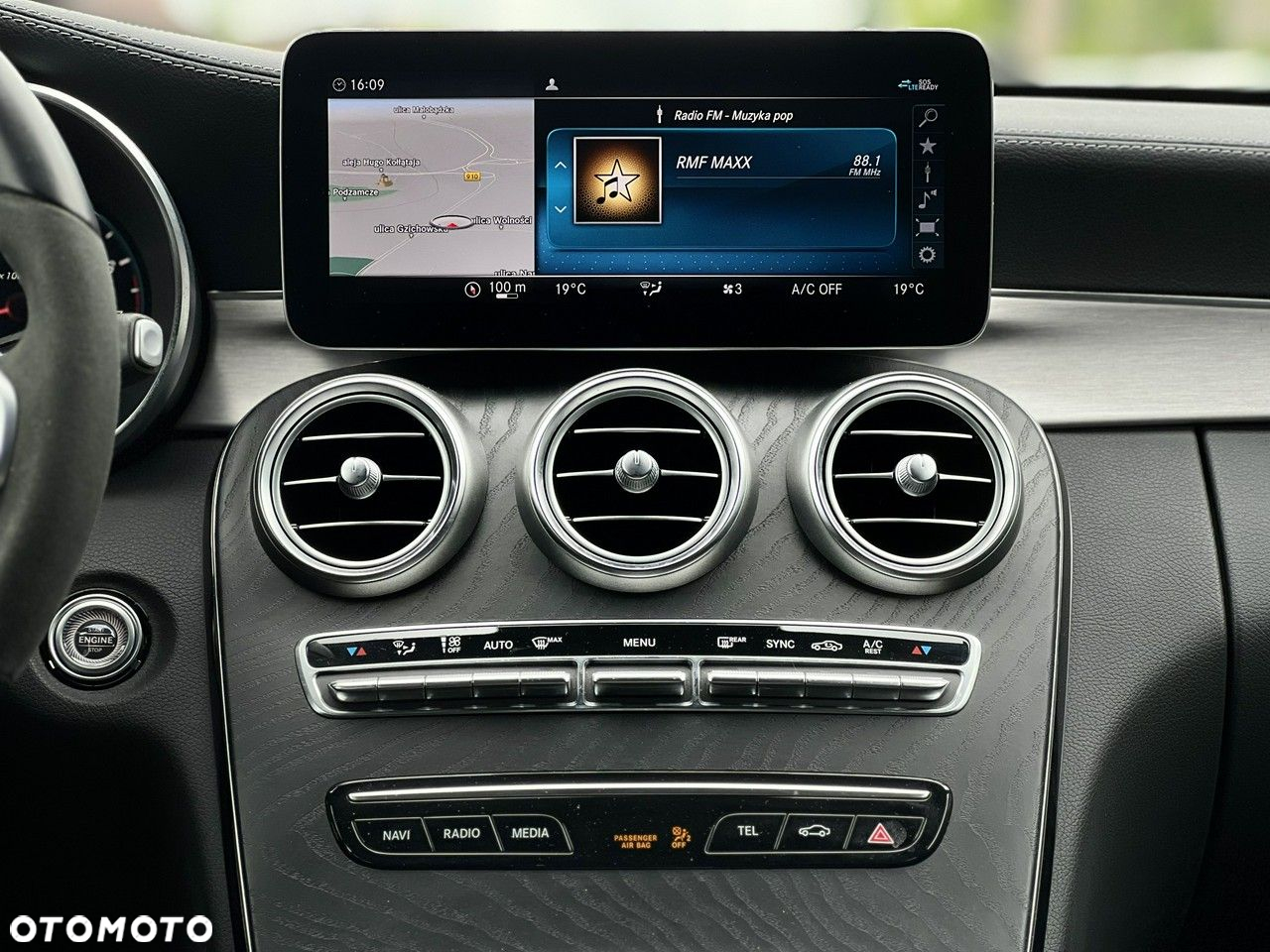 Mercedes-Benz Klasa C 300 T 9G-TRONIC Night Edition - 14
