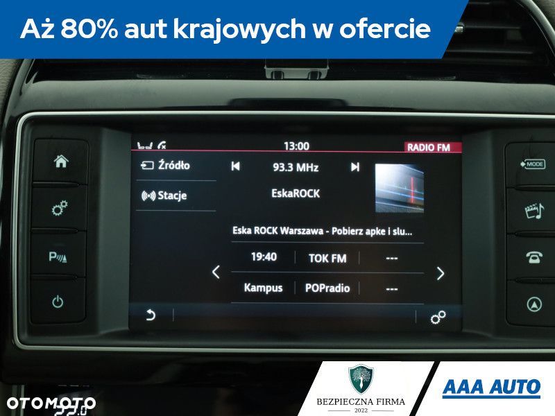 Jaguar XE - 11