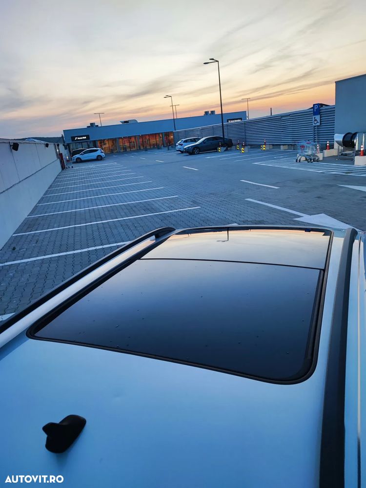 Skoda Octavia 2.0 TDI ELEGANCE DSG - 4