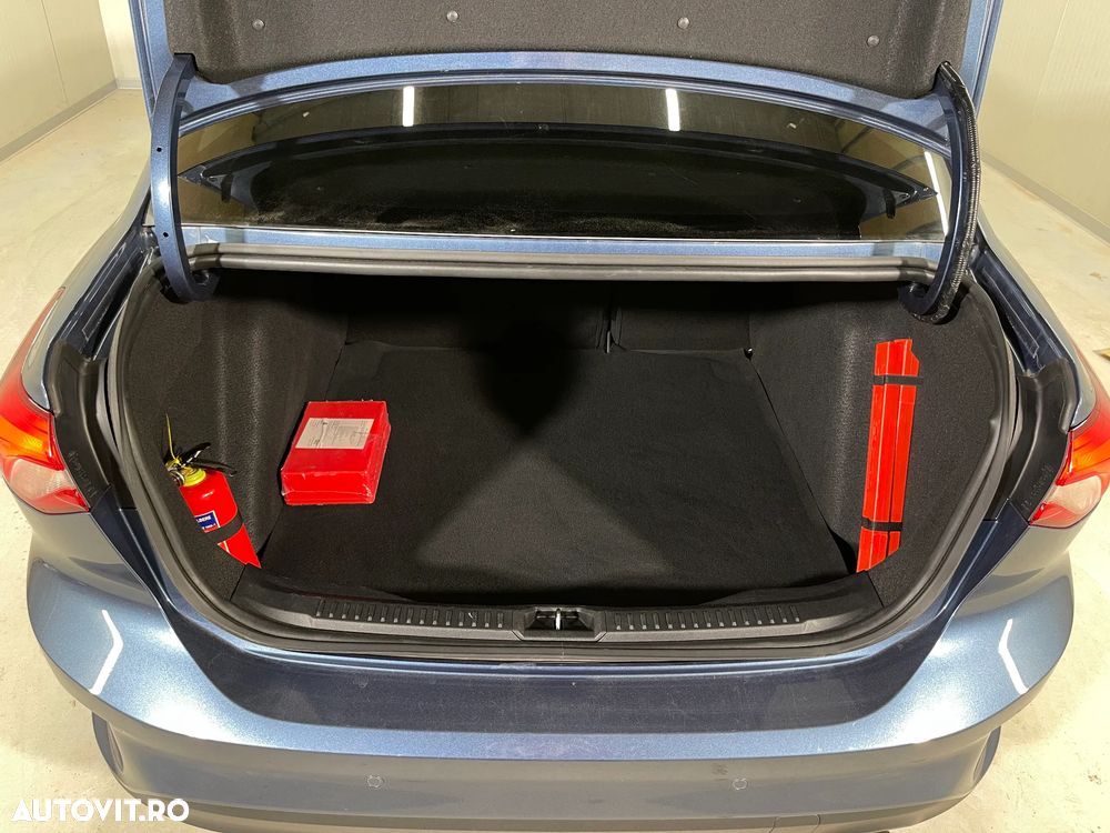 Ford Focus 1.0 EcoBoost Connected - 13