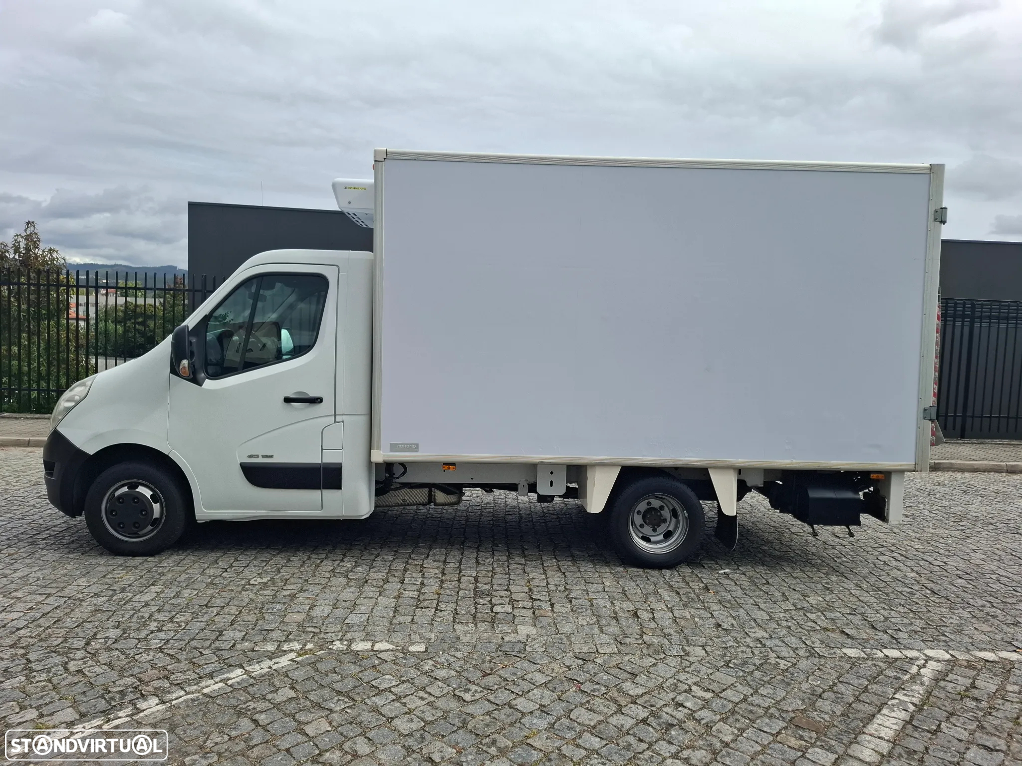 Renault MASTER 2.3DTI C/PLATAFORMA E MOTOR FRIO - 13