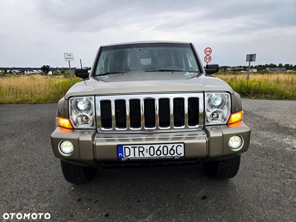Jeep Commander 5.7 V8 HEMI Automatik Limited - 36