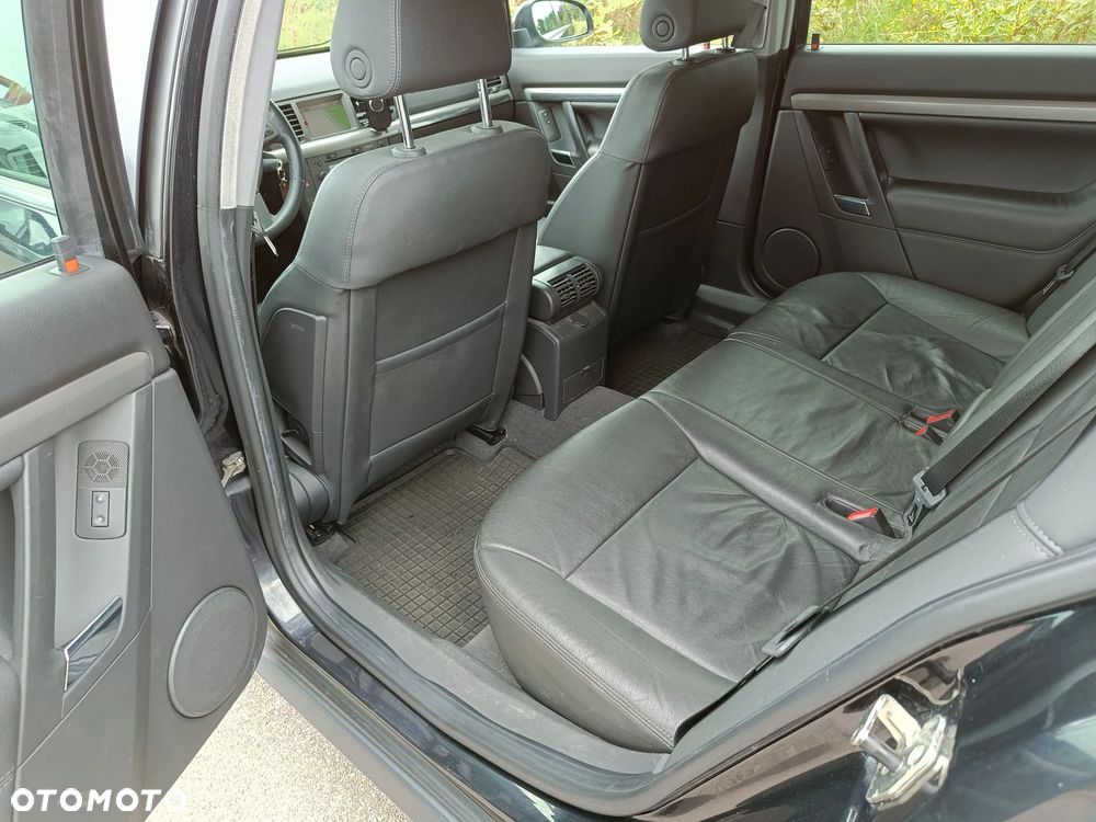 Opel Vectra 1.9 CDTI DPF Cosmo Plus - 22