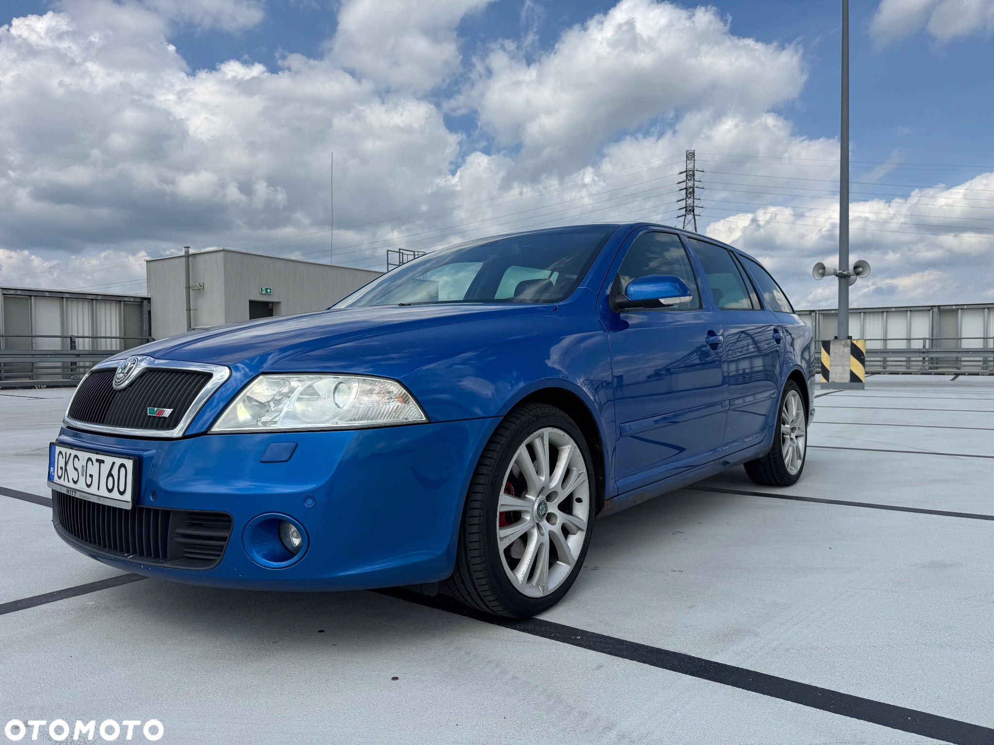 Skoda Octavia Combi 2.0 TDI CR DPF RS - 2