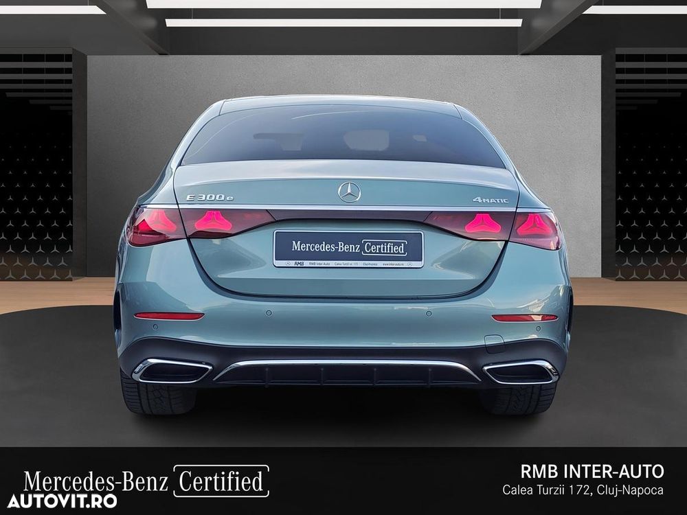 Mercedes-Benz E 300e 4Matic 9G-TRONIC Edition AMG Line - 16
