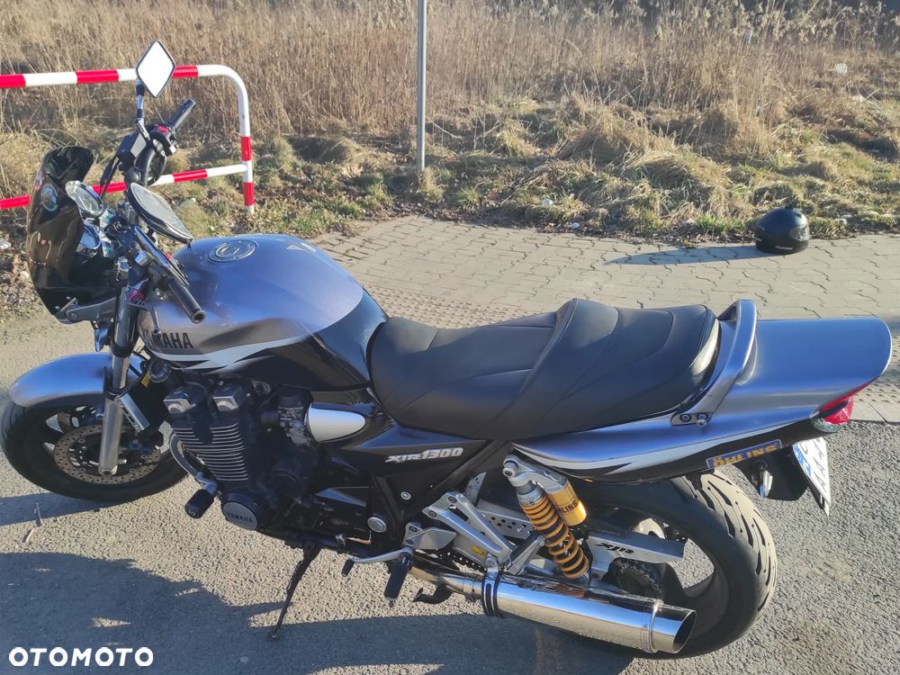 Yamaha XJR - 1