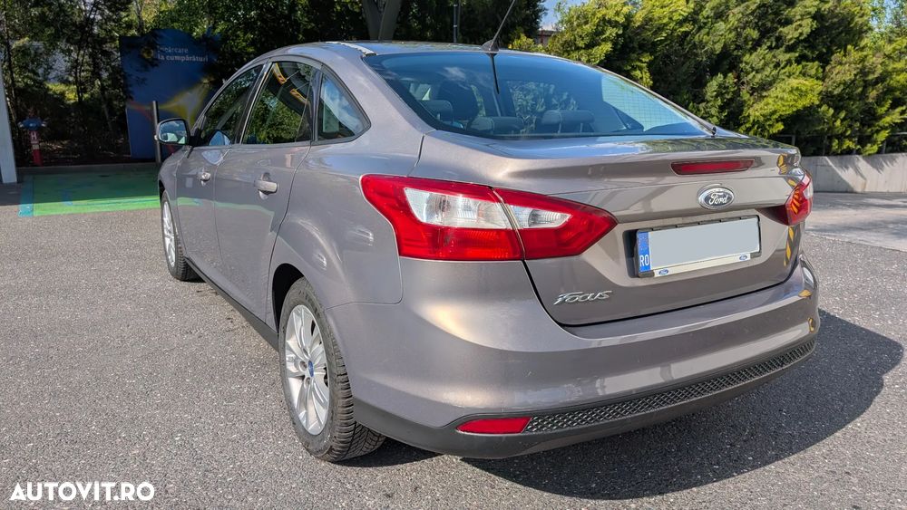 Ford Focus 1.6 Ti-VCT Titanium - 6